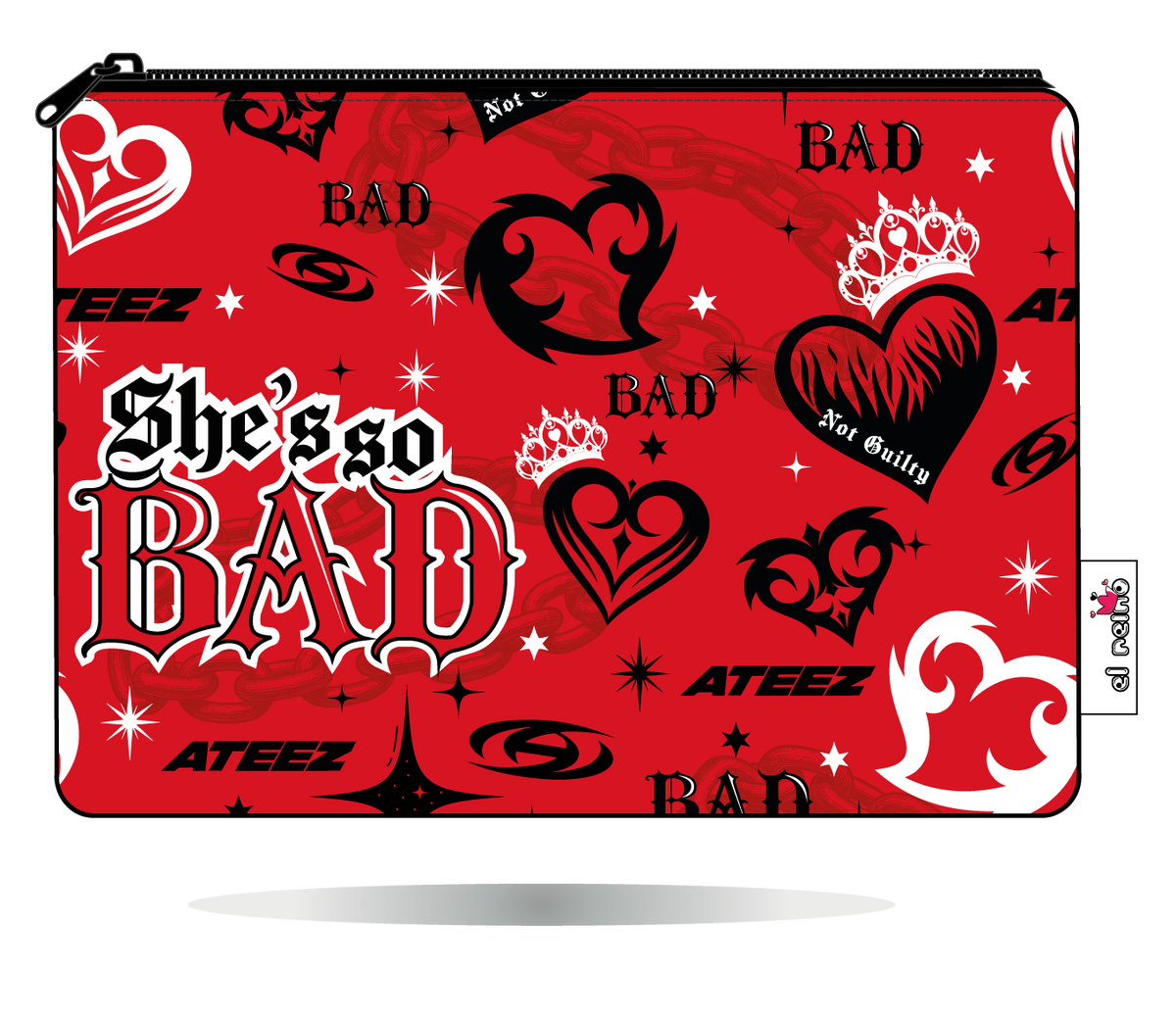 Funda Kindle ATEEZ BAD roja, vista frontal, con estampado propio y cierre de cremallera.