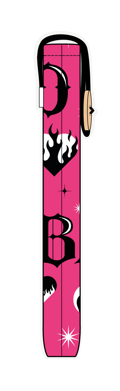 Funda para libros ATEEZ BAD rosa, detalle del diseño, con estampado propio y cierre con botón y elástico.