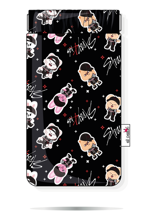 Funda para gafas Stray Kids fanart handmade negra con cierre de flexible metálico