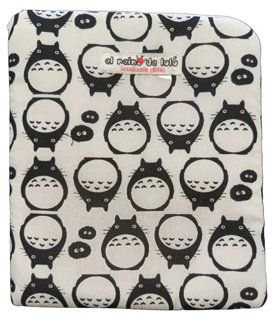 funda libro totoro handmade minimal protector manga
