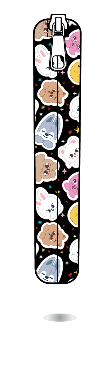 Funda para Kindle SKZOO chibi multicolor de Stray Kids, vista lateral, con personajes chibi multicolor sobre fondo negro