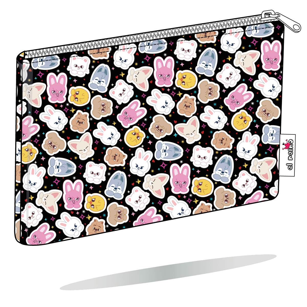 Funda para Kindle SKZOO chibi multicolor de Stray Kids, vista perspectiva, con personajes chibi multicolor sobre fondo negro