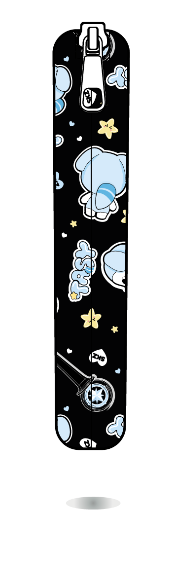 Funda para Kindle TASY chibi negra de Stray Kids, vista lateral, con personajes TASY azules sobre fondo negro