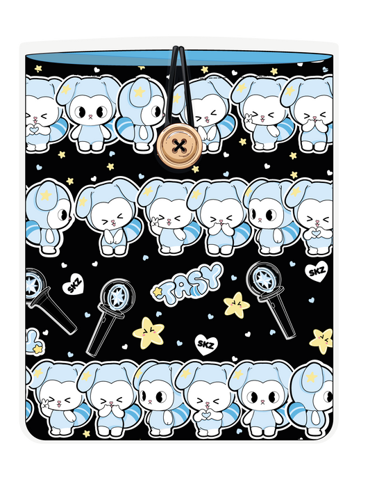Funda para libro TASY chibi filas negro de Stray Kids, vista frontal, con filas de personajes TASY azules sobre fondo negro